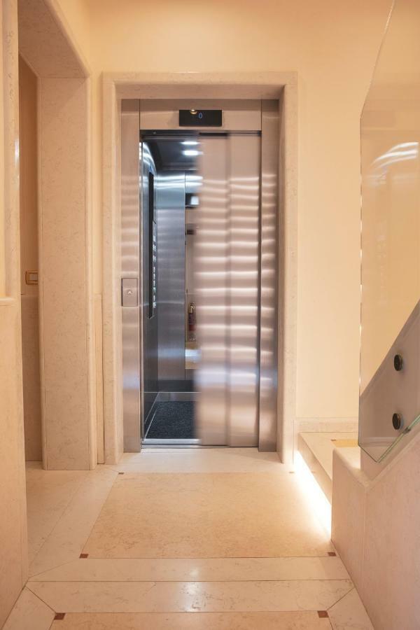 ヴェネツィア Residenza Ducatoアパートホテル エクステリア 写真