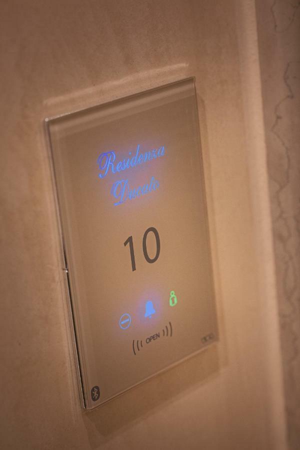 ヴェネツィア Residenza Ducatoアパートホテル エクステリア 写真